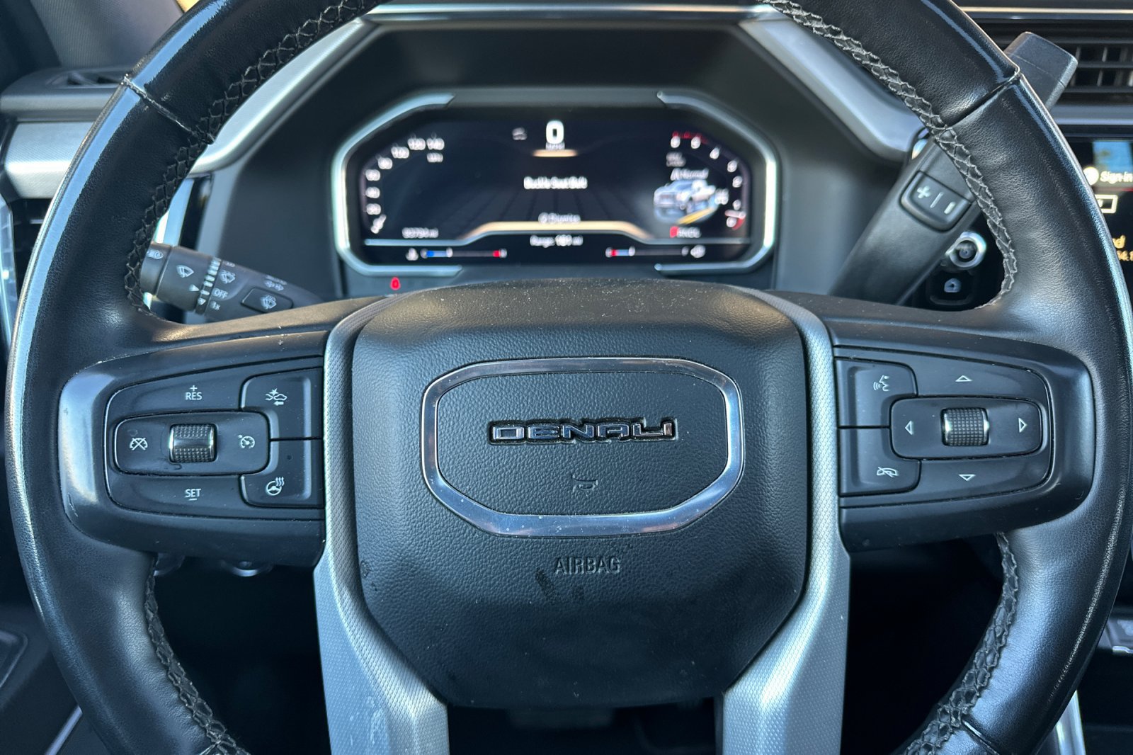 Used 2024 GMC Sierra 2500 Denali w/ Denali Reserve Package AWD/4WD image 21