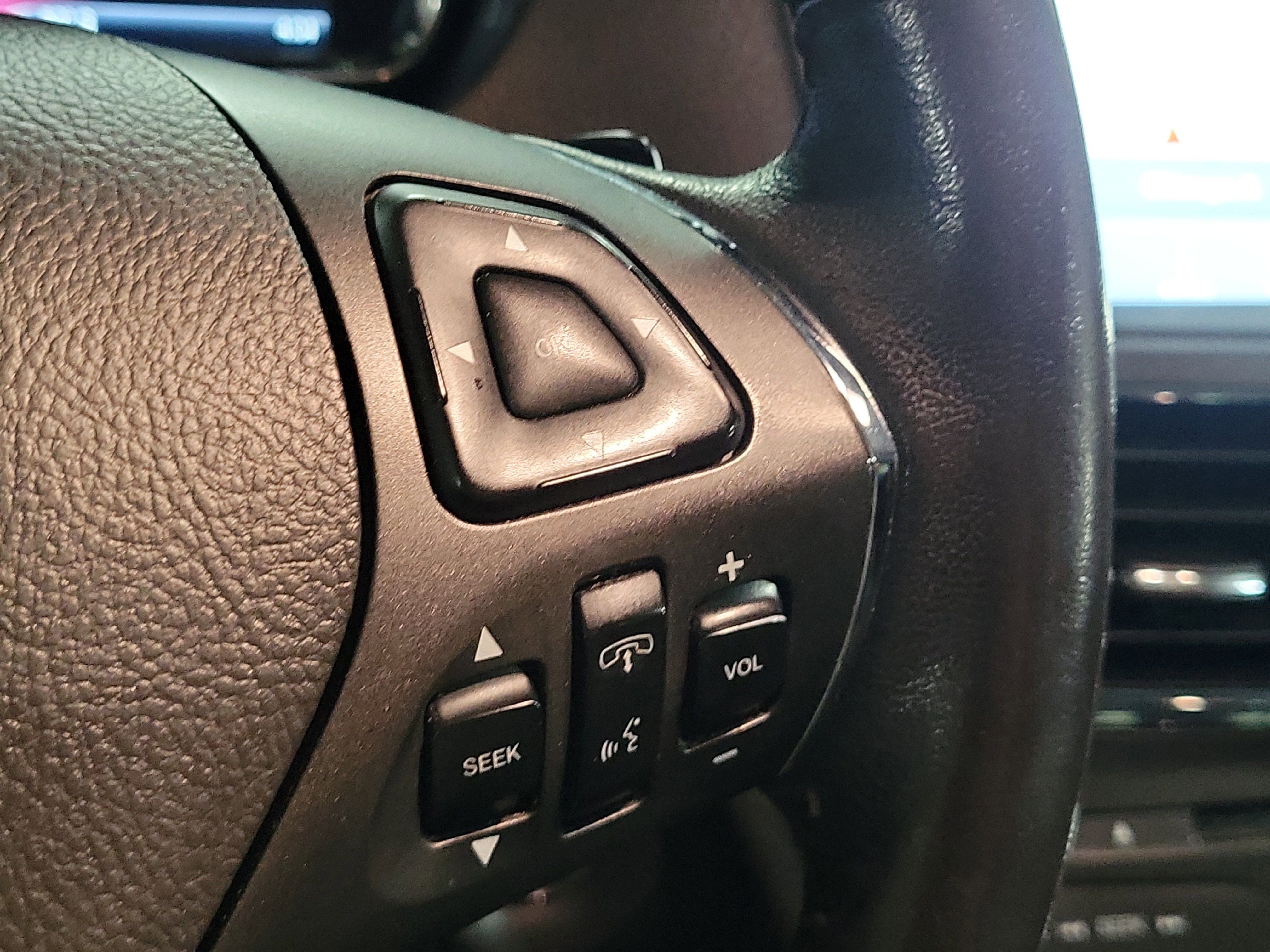 Used 2015 Lincoln MKT AWD w/ Equipment Group 201A image 27