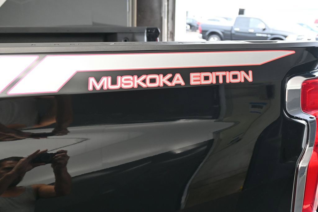 Used 2024 Chevrolet Silverado 1500 LTZ w/ Technology Package AWD/4WD image 21