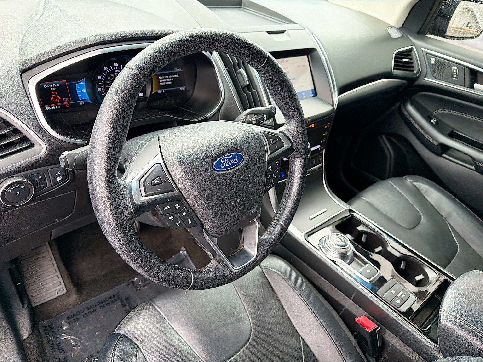 Used 2020 Ford Edge Titanium w/ Equipment Group 301A FWD image 26