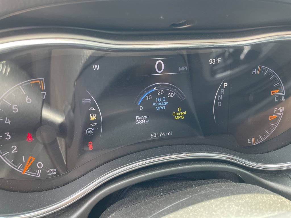 Used 2022 Jeep Grand Cherokee Limited AWD/4WD image 18