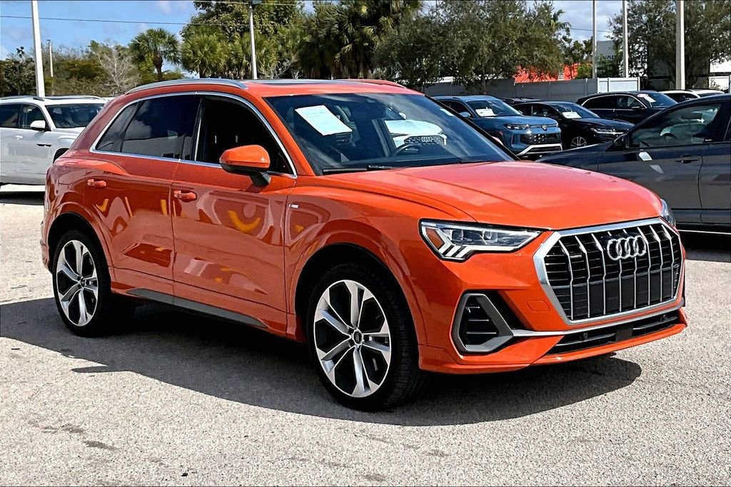Used 2020 Audi Q3 2.0T Premium Plus w/ Premium Plus Package image 2