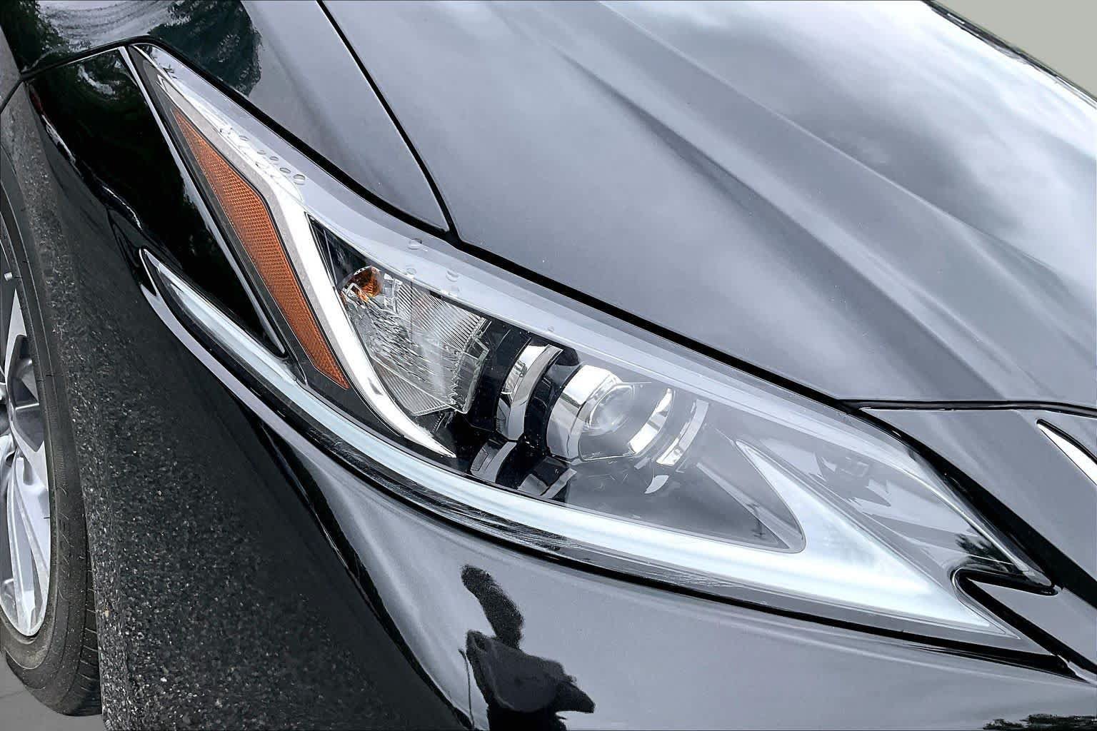 Used 2022 Lexus ES 350 w/ Accessory Package 2 FWD image 28
