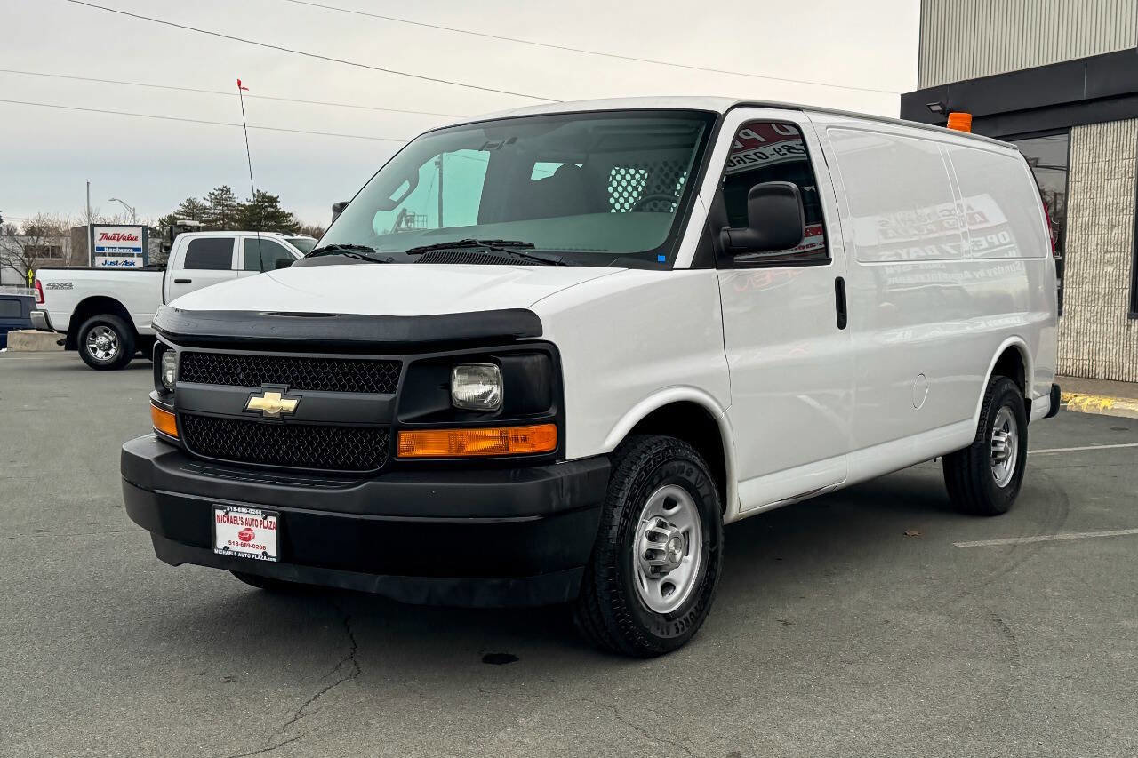 Used 2017 Chevrolet Express 2500 image 8