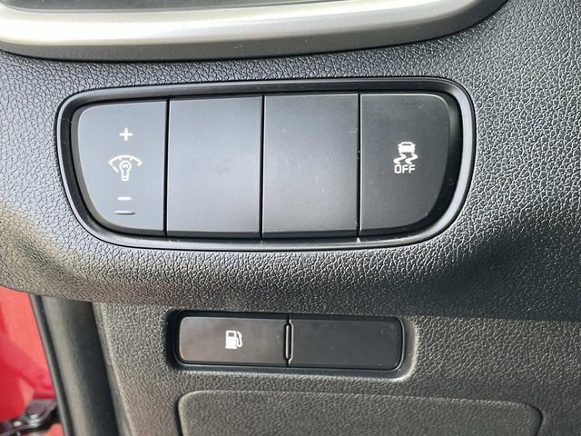 Used 2018 Kia Sorento LX image 16