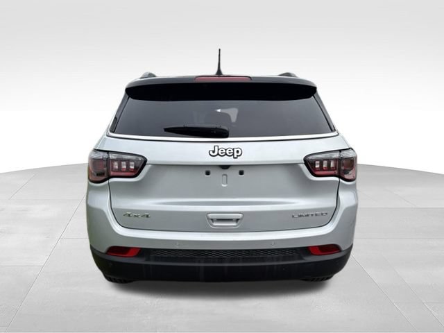 Used 2025 Jeep Compass Limited AWD/4WD image 14