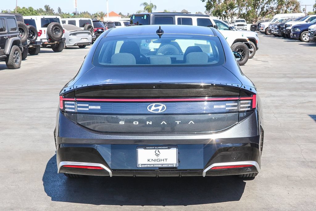 Used 2024 Hyundai Sonata SEL FWD image 8