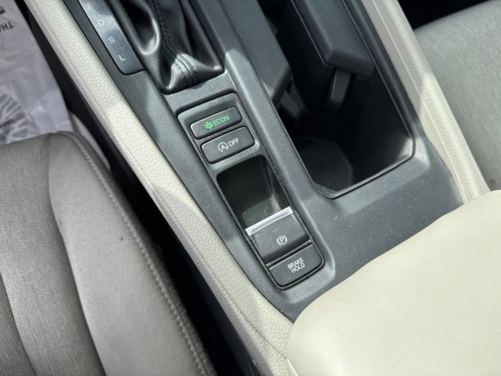 Used 2025 Honda Accord SE image 21