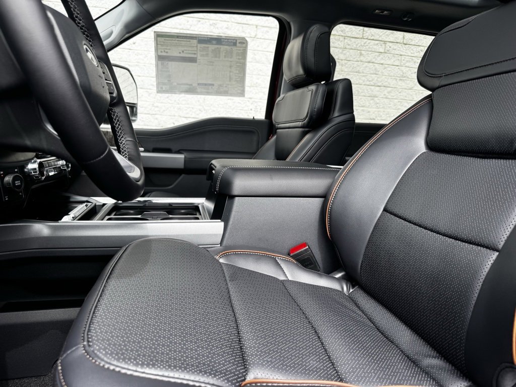 New 2025 Ford F350 Lariat w/ Lariat Ultimate Package image 15