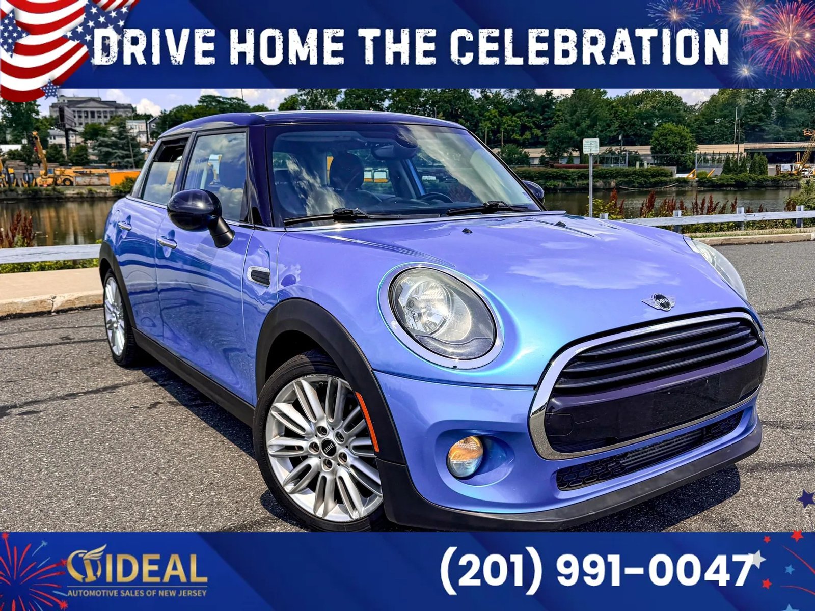 Used 2016 MINI Cooper 4-Door Hardtop FWD image 1