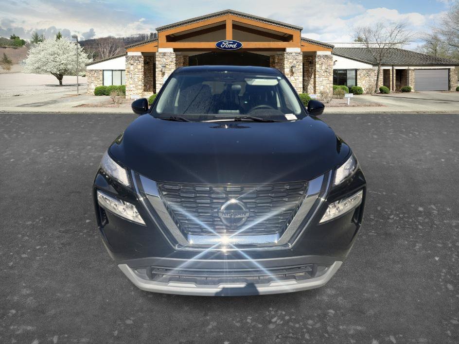 Used 2021 Nissan Rogue SV FWD image 2