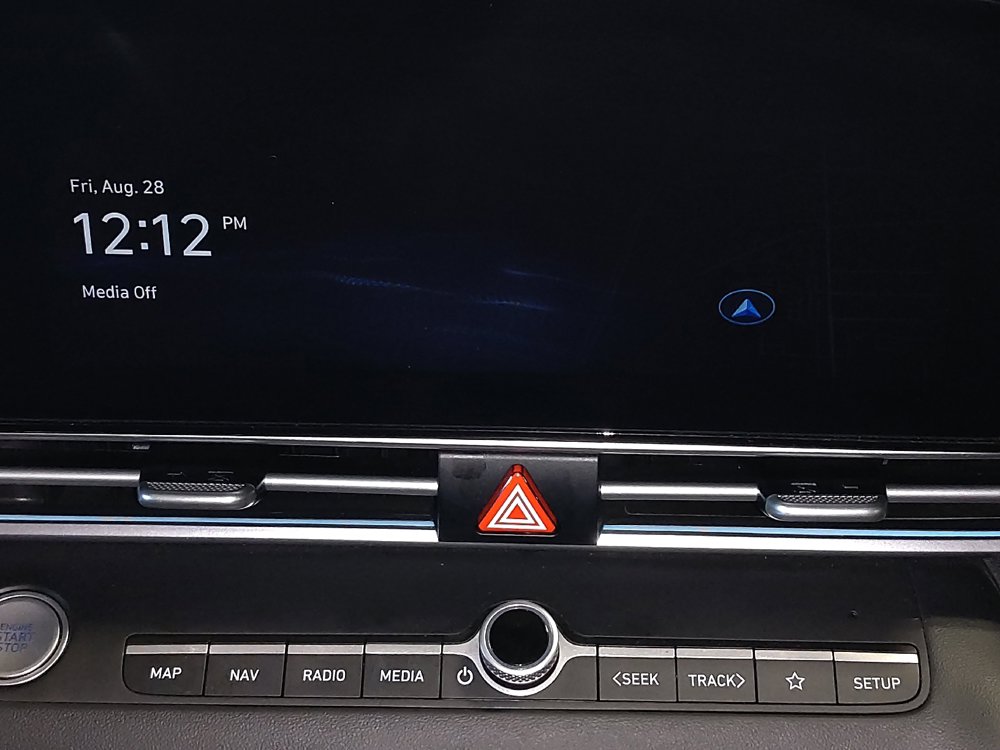 Used 2025 Hyundai Elantra SEL FWD image 25