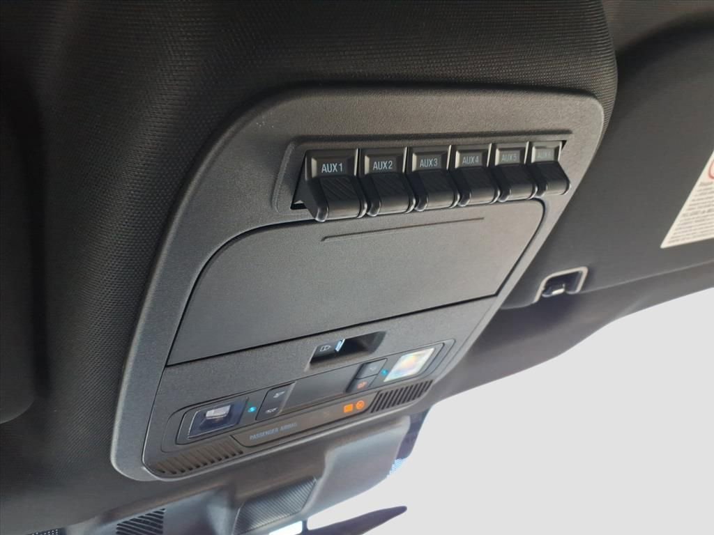 New 2026 Ford F350 XLT w/ XLT Premium Package image 8