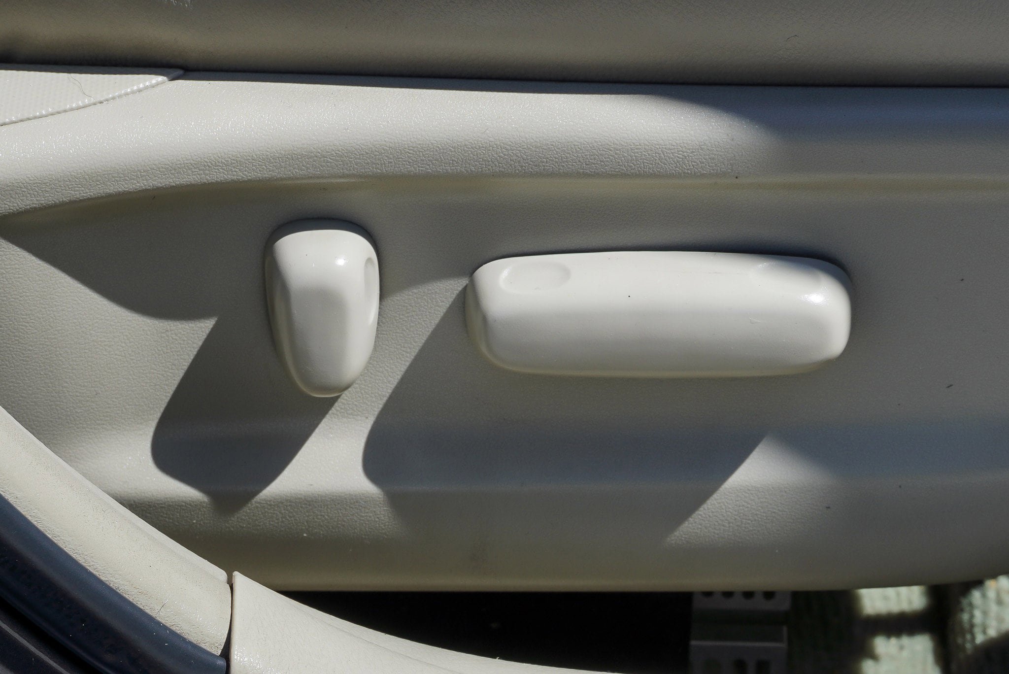 Used 2010 Toyota Camry XLE FWD image 25