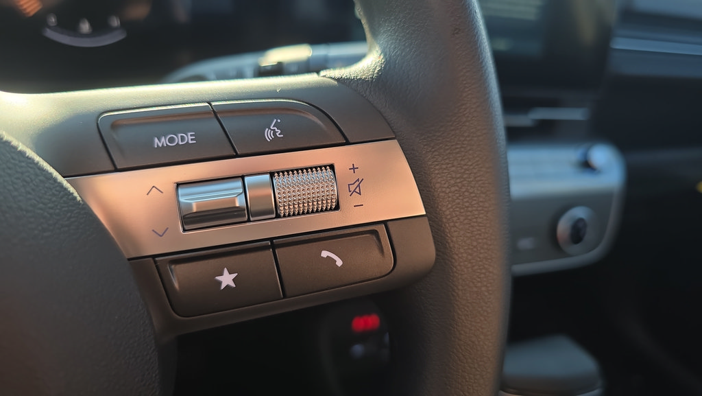 New 2027 Hyundai Kona SE AWD/4WD image 25