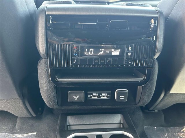 New 2025 Jeep Wagoneer Series II w/ Premium Group I image 16