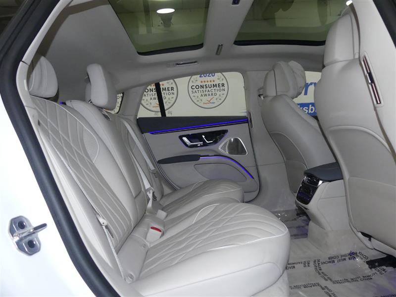 Used 2024 Mercedes-Benz EQS 580 4MATIC image 29