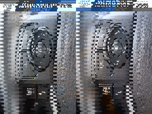 Used 2014 Toyota RAV4 Limited w/ Technology Package image 22