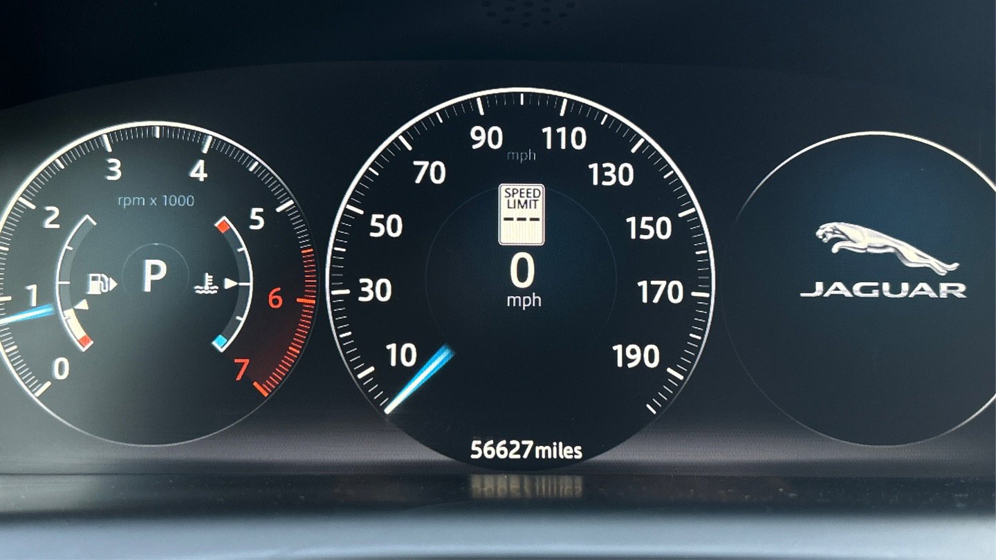 Used 2016 Jaguar XJ R-Sport image 17