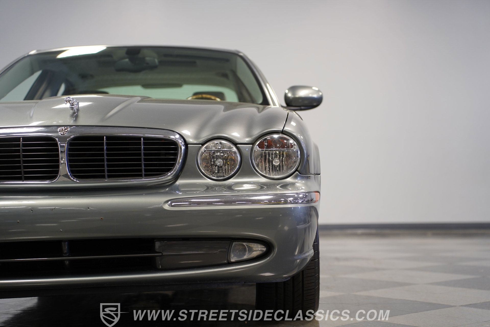 Used 2004 Jaguar XJ8 image 20