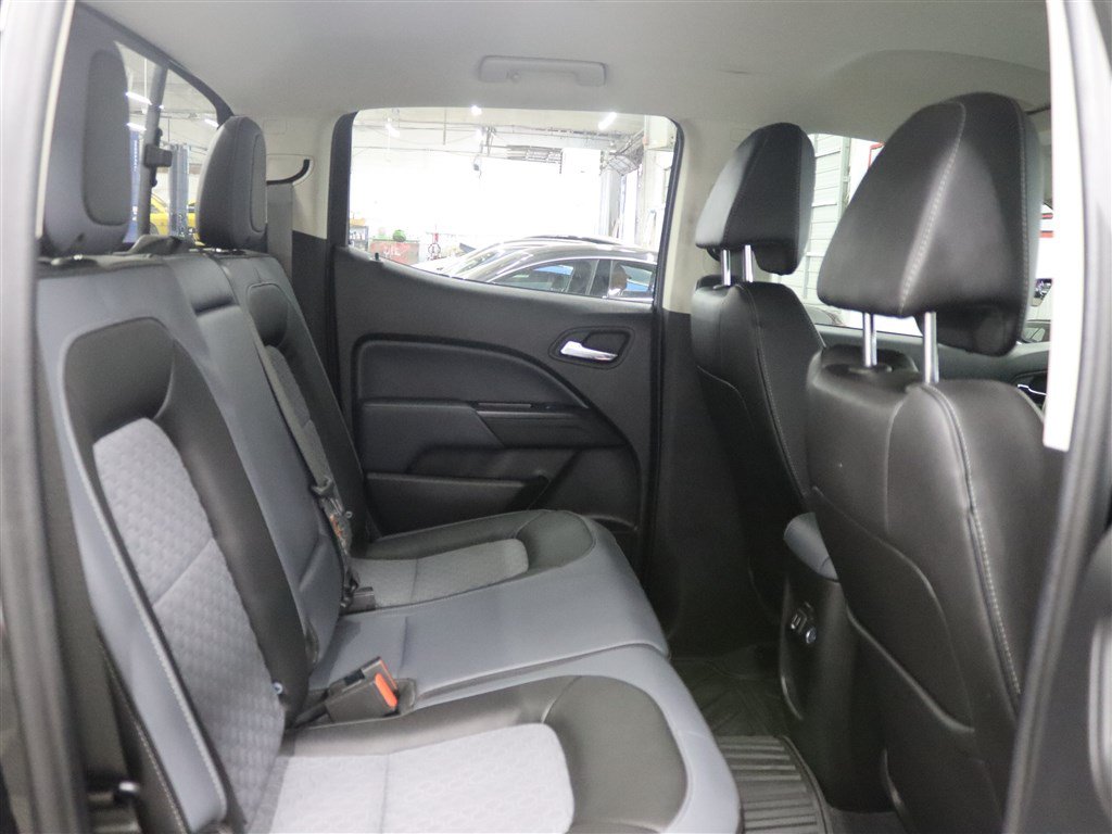 Used 2019 Chevrolet Colorado Z71 AWD/4WD image 19