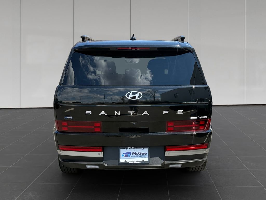 Used 2025 Hyundai Santa Fe Limited image 4