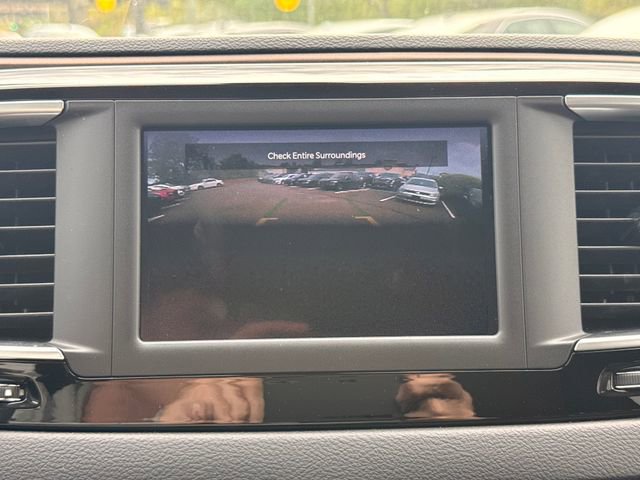 Used 2022 Chrysler Voyager LX FWD image 32