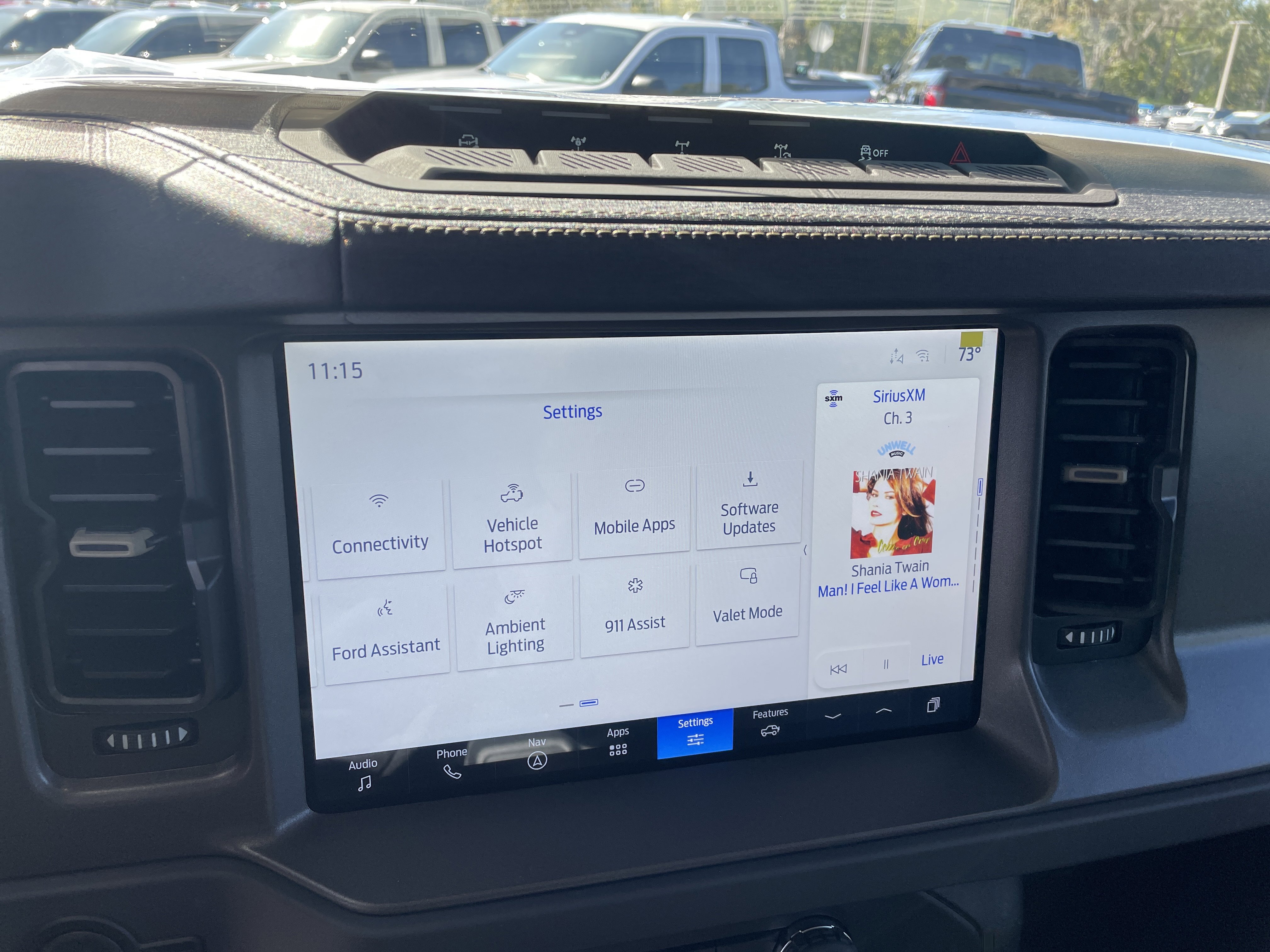 New 2025 Ford Bronco Badlands image 27