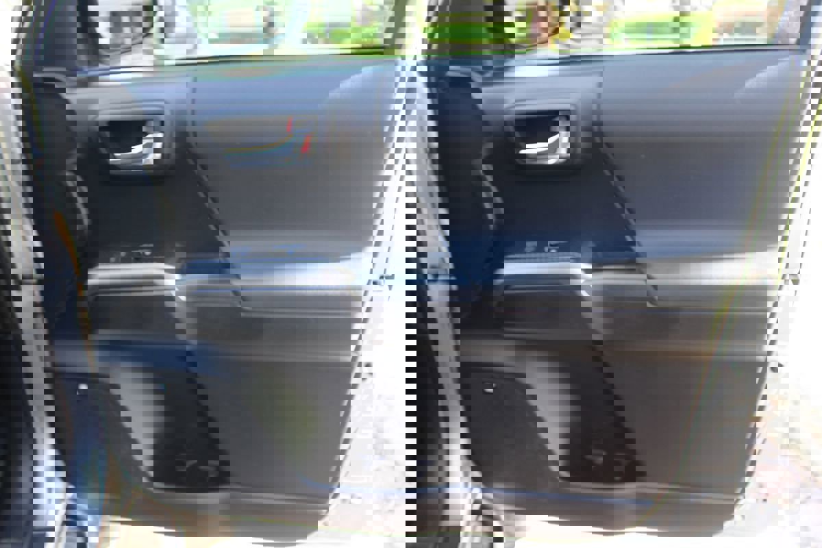 Used 2017 Toyota Tacoma TRD Off-Road image 18