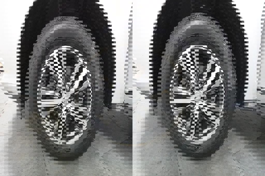 Used 2020 INFINITI QX60 Pure image 37