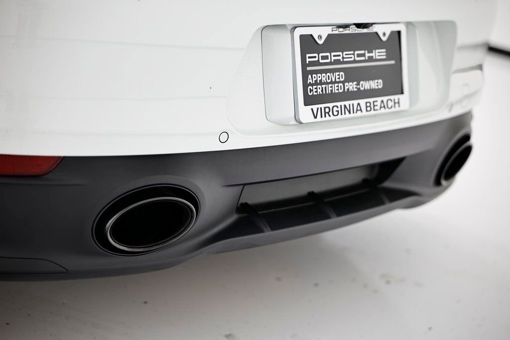 Certified 2023 Porsche 911 Carrera GTS RWD image 15