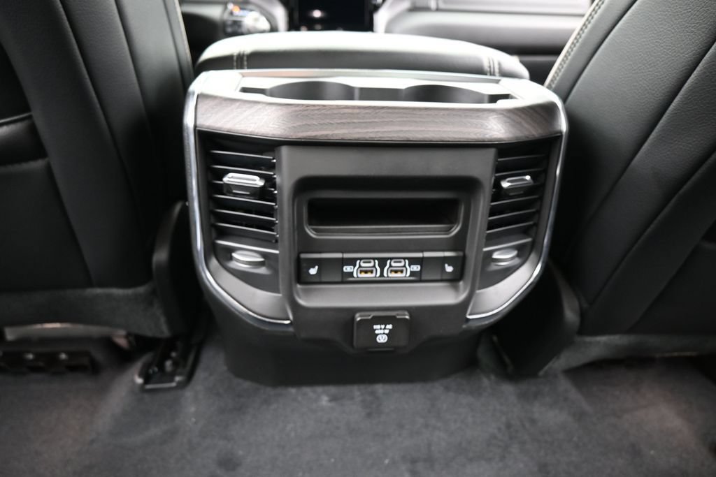 Used 2026 RAM 1500 Laramie AWD/4WD image 40
