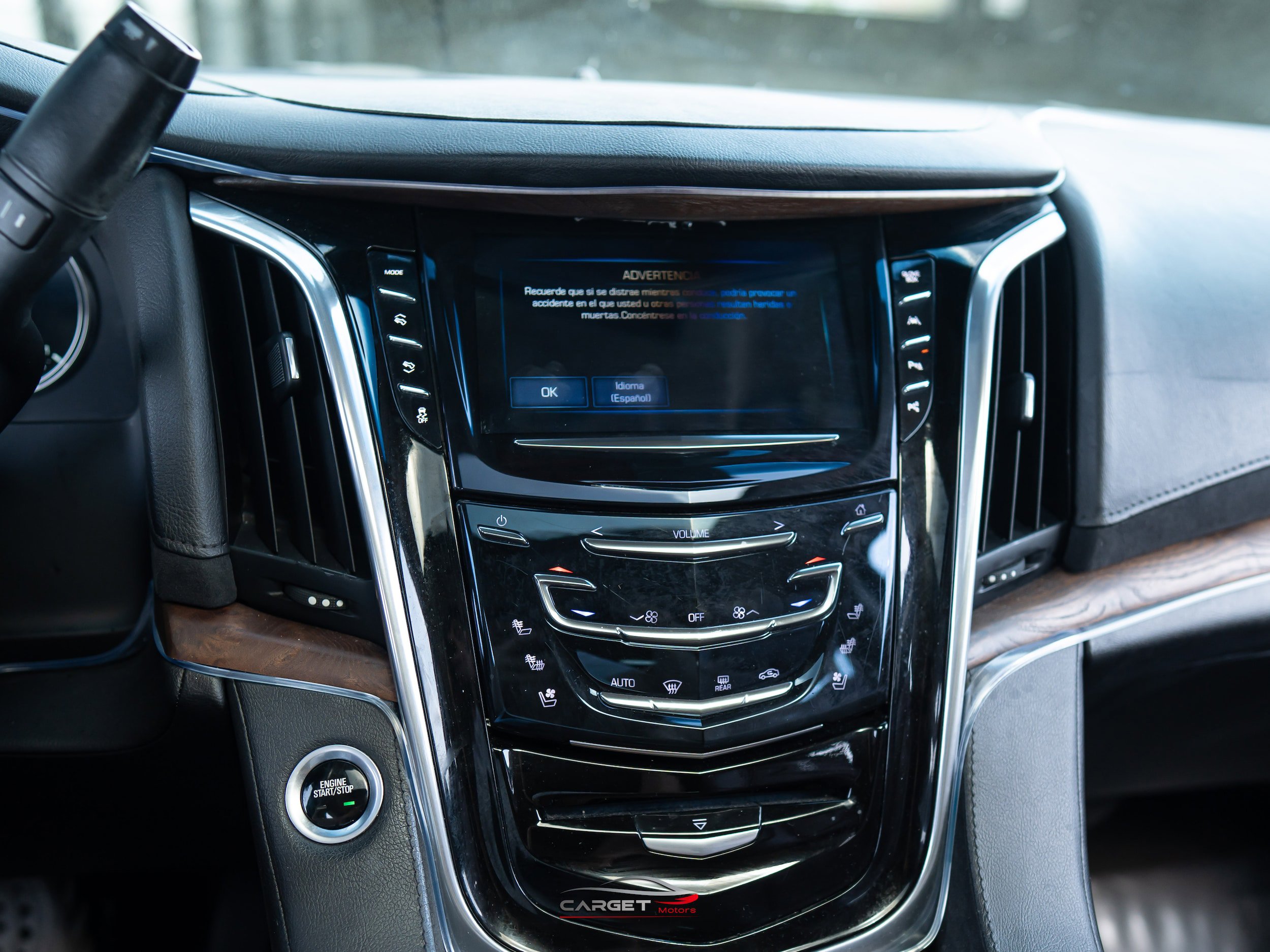 Used 2020 Cadillac Escalade ESV Premium Luxury image 31