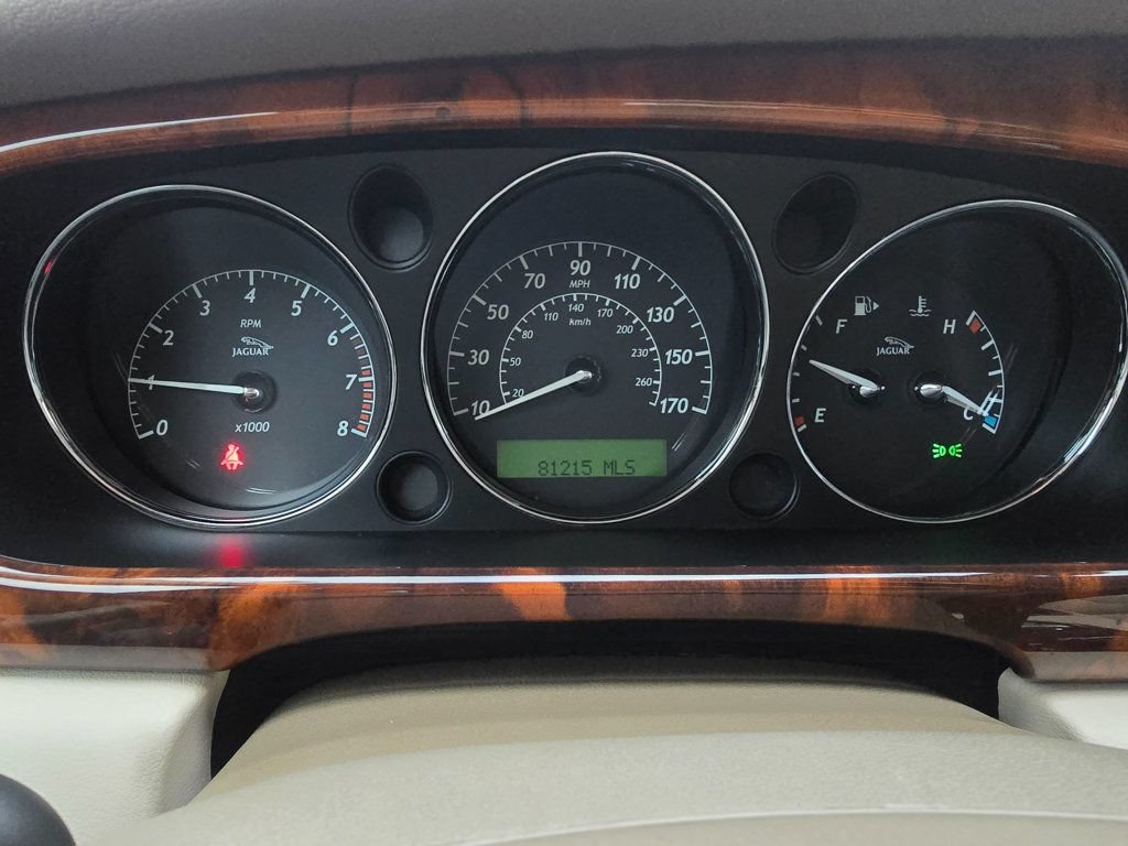 Used 2004 Jaguar XJ8 RWD image 20