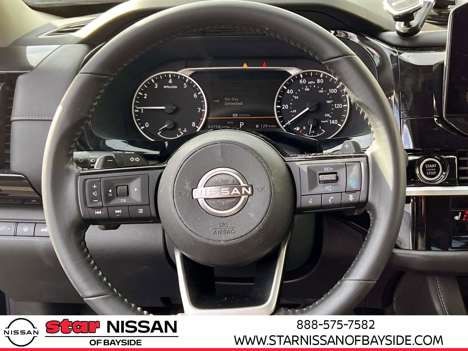 Certified 2022 Nissan Pathfinder SV w/ SV Premium Package image 15