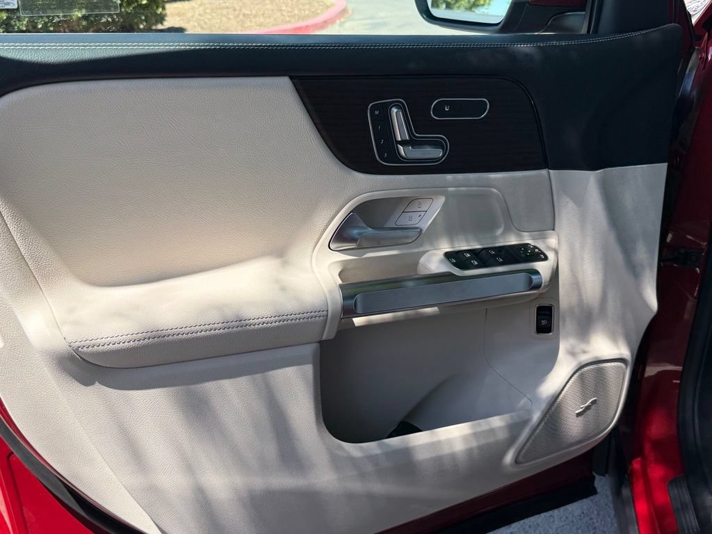 New 2026 Mercedes-Benz GLB 250 image 19