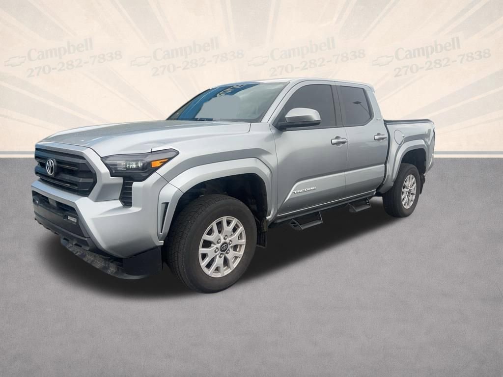 Used 2024 Toyota Tacoma SR5 AWD/4WD image 32