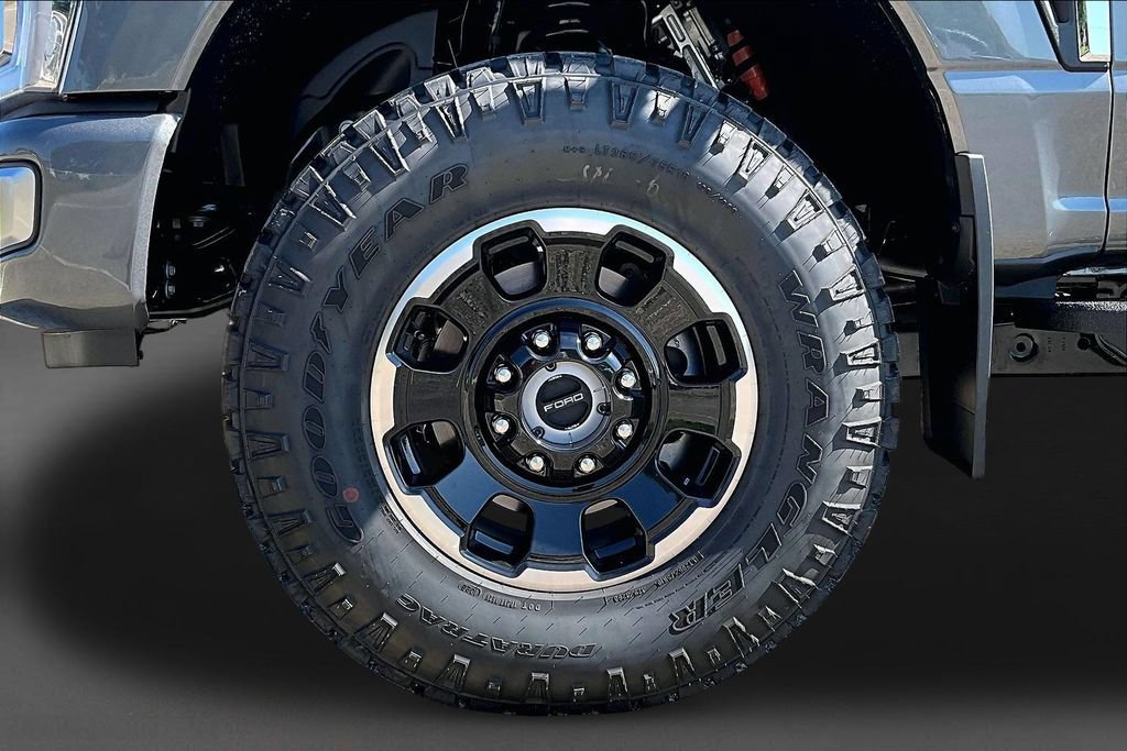 New 2026 Ford F250 Platinum w/ Platinum Plus Package AWD/4WD image 14