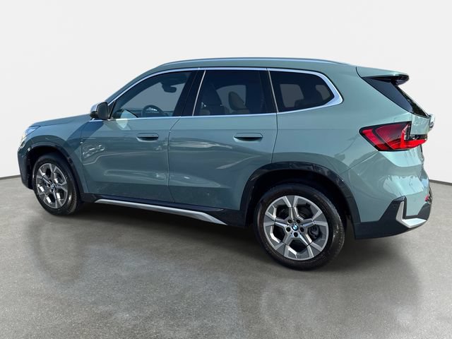 Used 2023 BMW X1 xDrive28i w/ Convenience Package AWD/4WD image 3