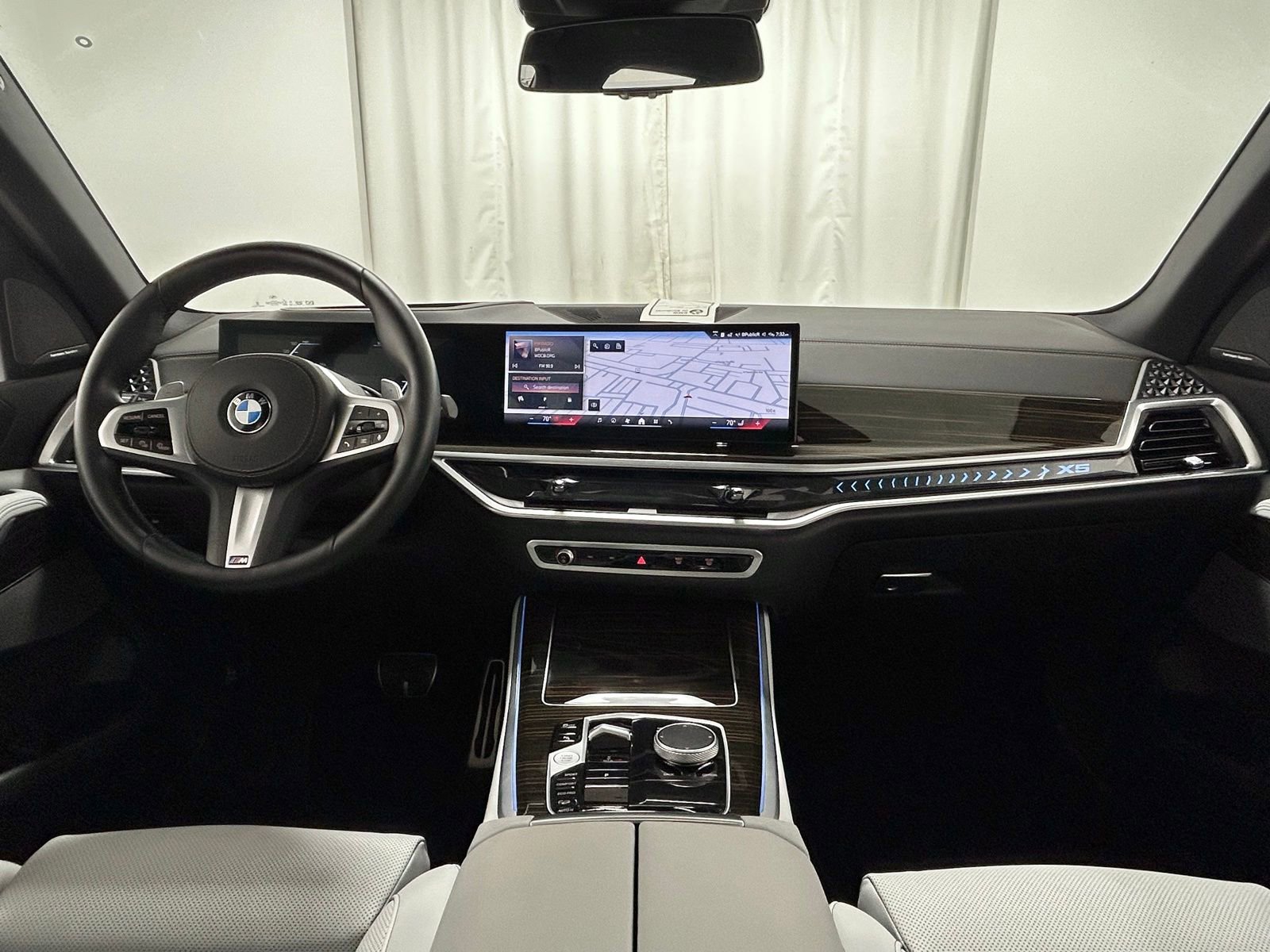 Used 2025 BMW X5 xDrive40i w/ M Sport Package image 8