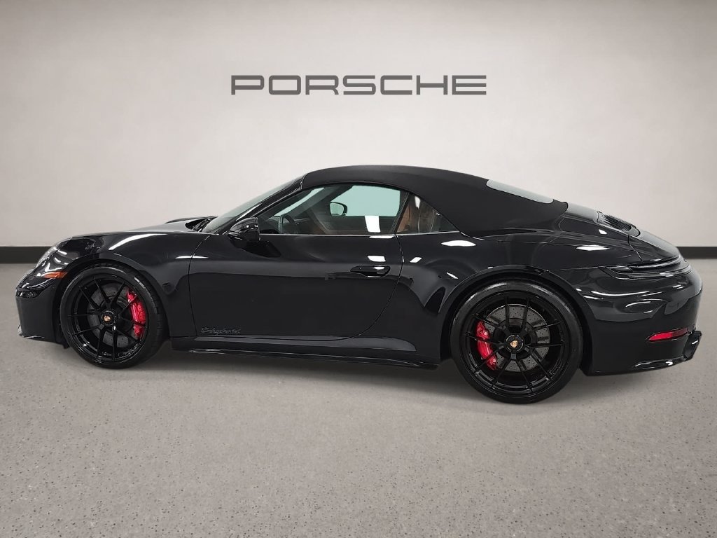Certified 2025 Porsche 911 Carrera GTS RWD image 2