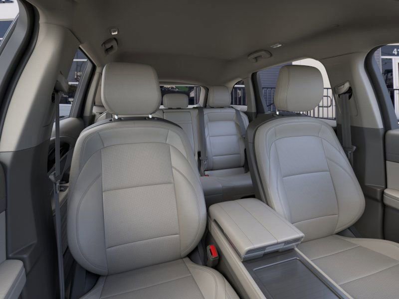 New 2025 Lincoln Nautilus Premier image 10