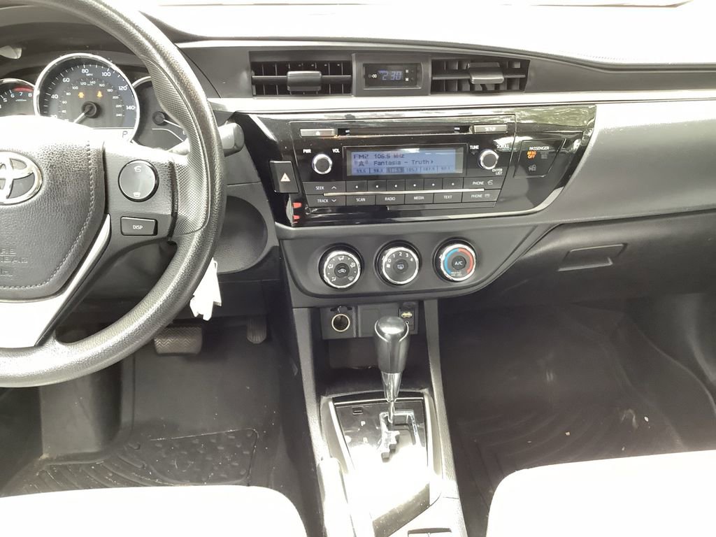 Used 2014 Toyota Corolla L image 11