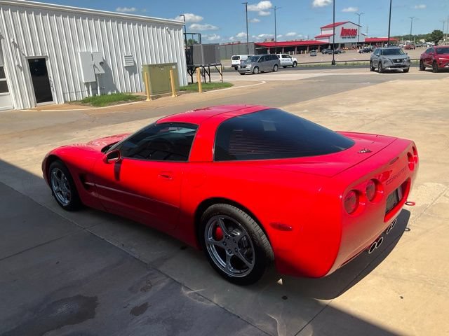 Used 2000 Chevrolet Corvette Coupe w/ Roof Pkg RWD image 24