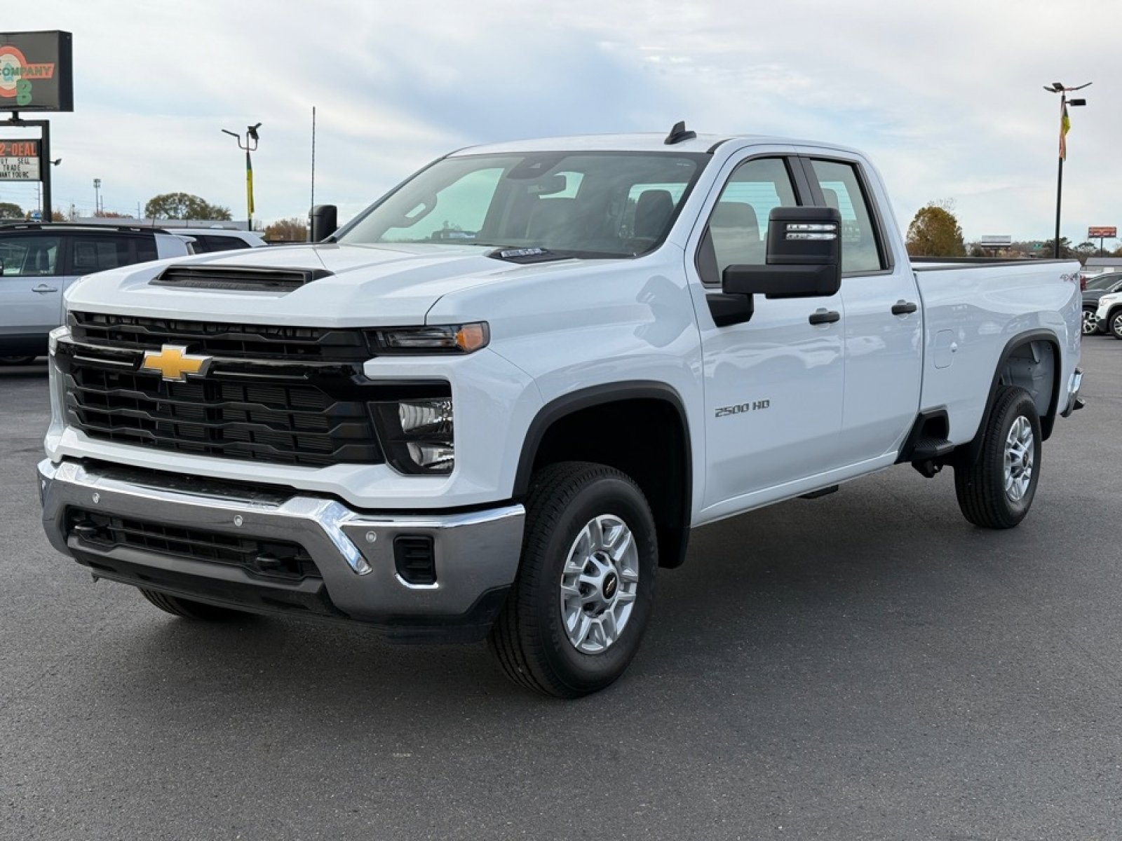 Used 2025 Chevrolet Silverado 2500 W/T w/ WT/CX Safety Package image 4