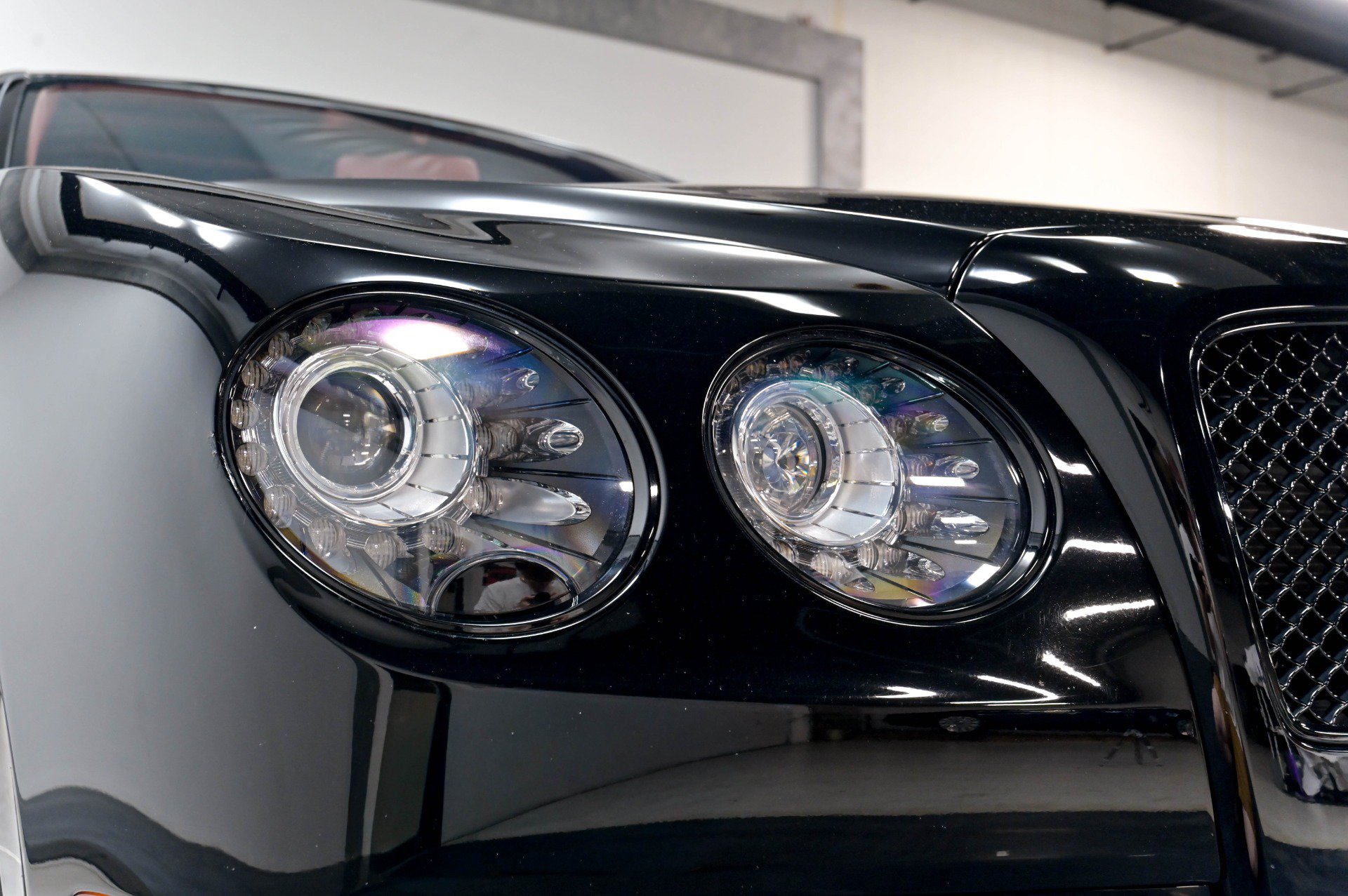 Used 2017 Bentley Flying Spur S W12 AWD/4WD image 51