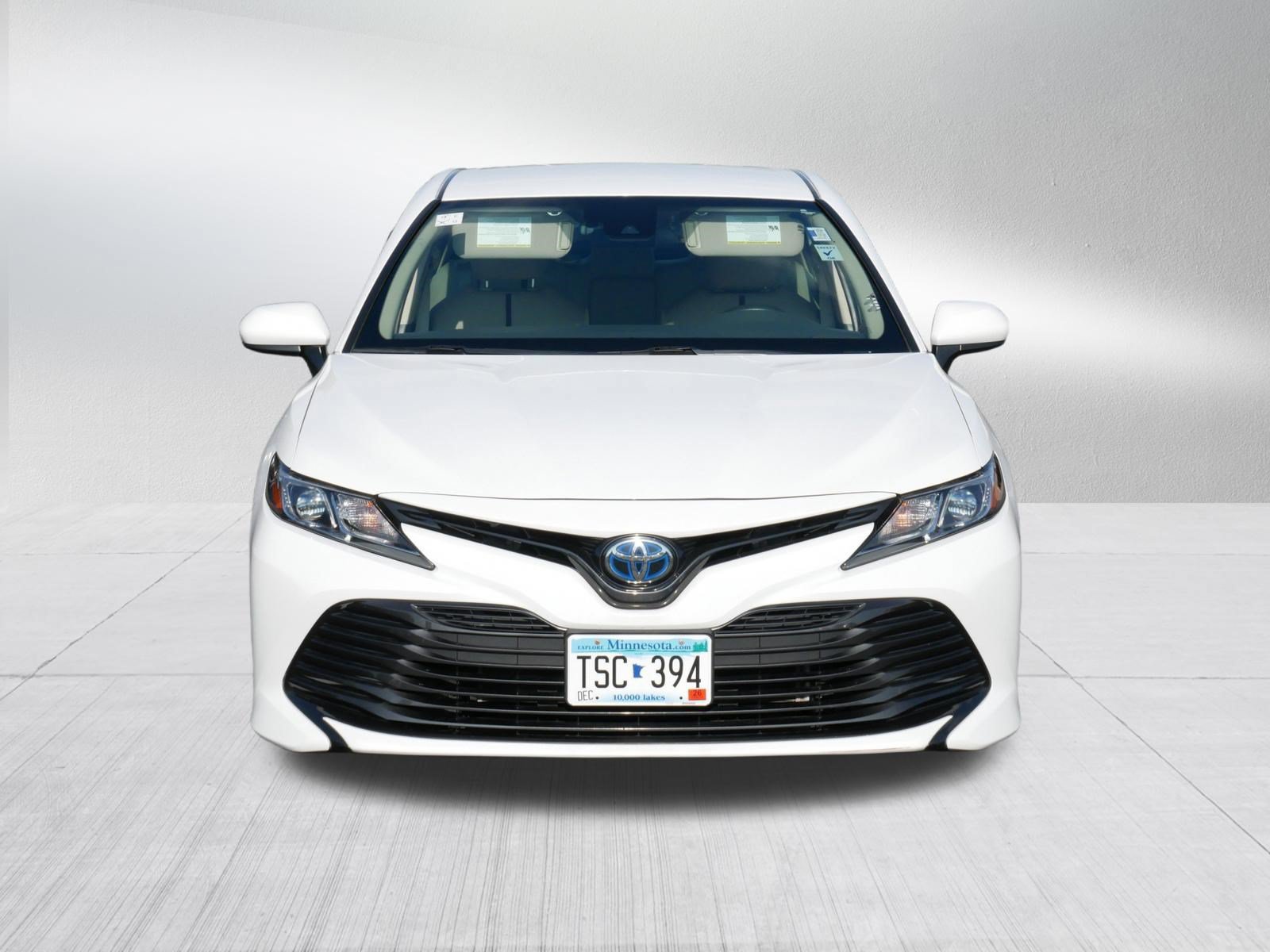 Used 2019 Toyota Camry LE FWD image 2