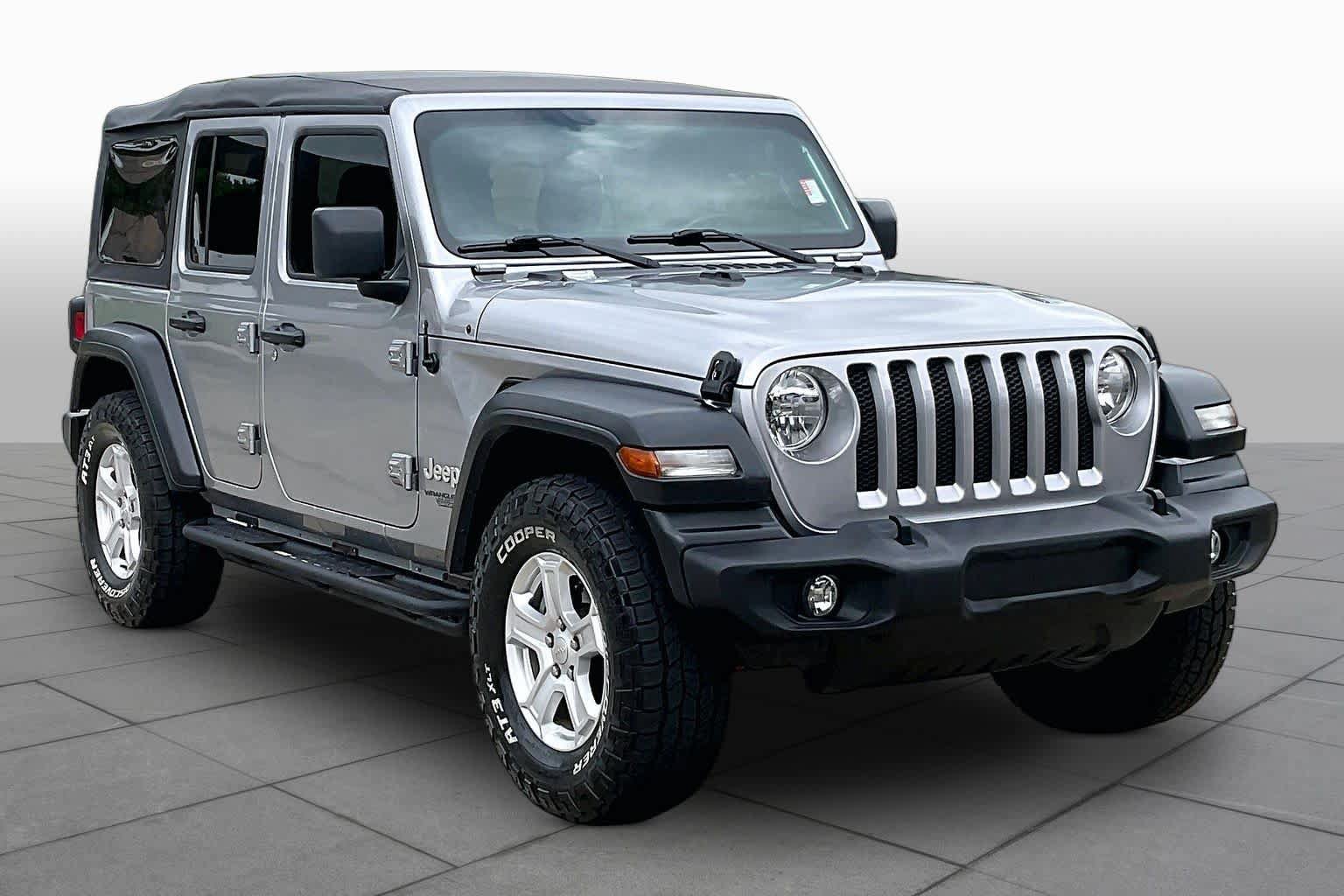 Used 2018 Jeep Wrangler Unlimited Sport S AWD/4WD image 3