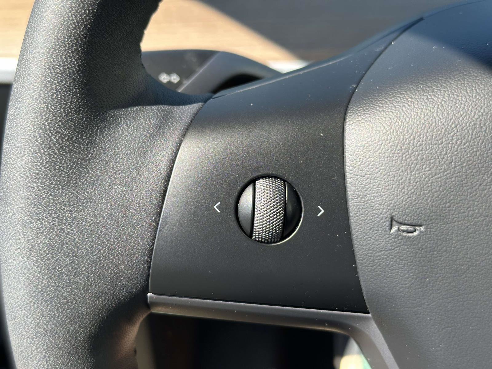 Used 2024 Tesla Model Y Long Range image 21