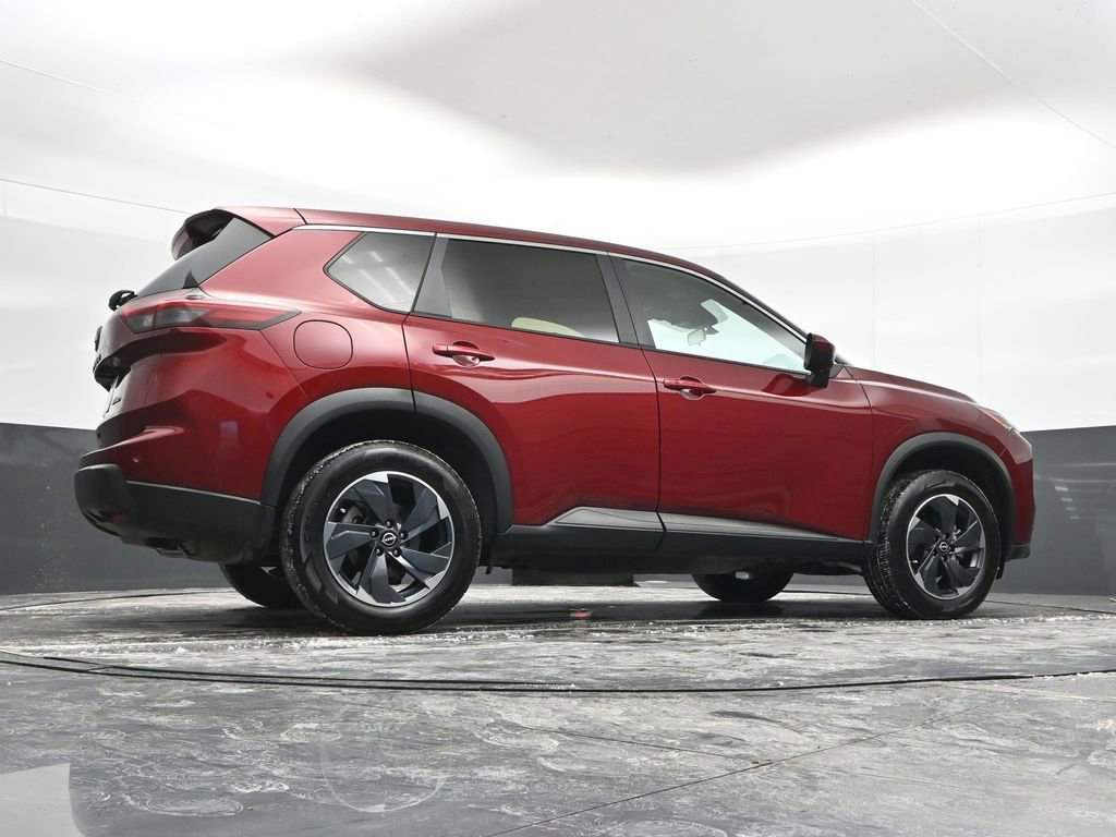 Used 2024 Nissan Rogue SV image 48